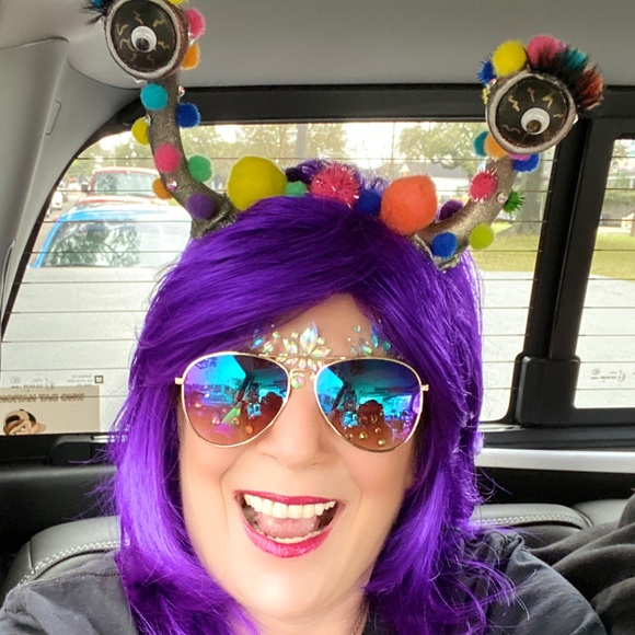 Meet your Posher, Anna - Picture 2 of 16